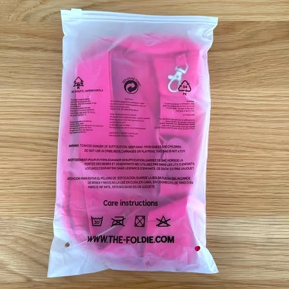 Foldie Pink Crossbody Bag! Never Used! - Picture 4 of 4